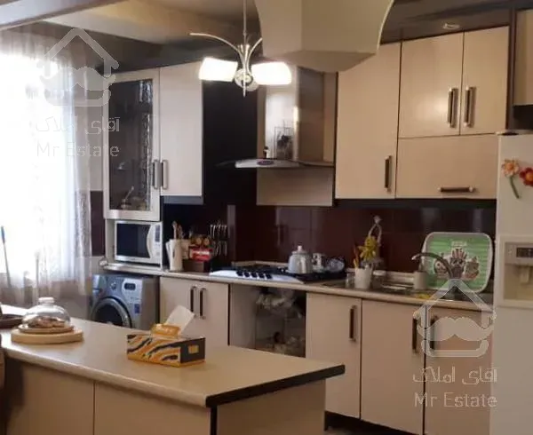 واحد ۱۰۰ متری، خوش نقشه، پذیرایی سر تا سر نور