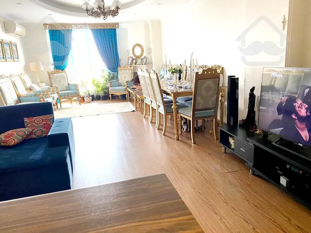 فروش۸۵متر دو‌خواب. خوش نقشه. تخلیه. هروی