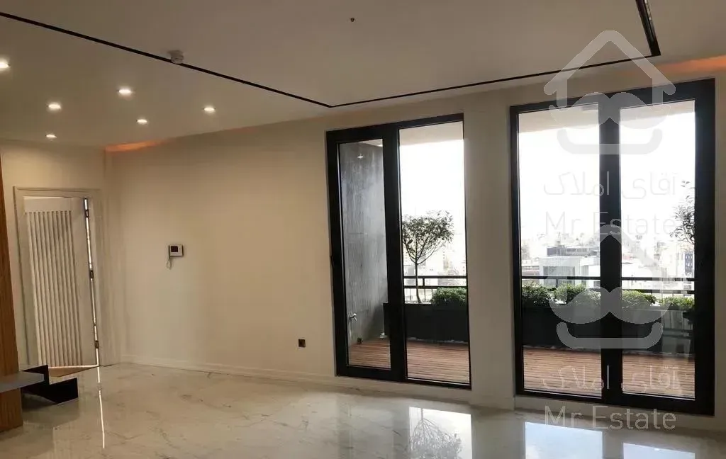 درکه ۱۴۰متر سه در برج باغ با  چشم انداز