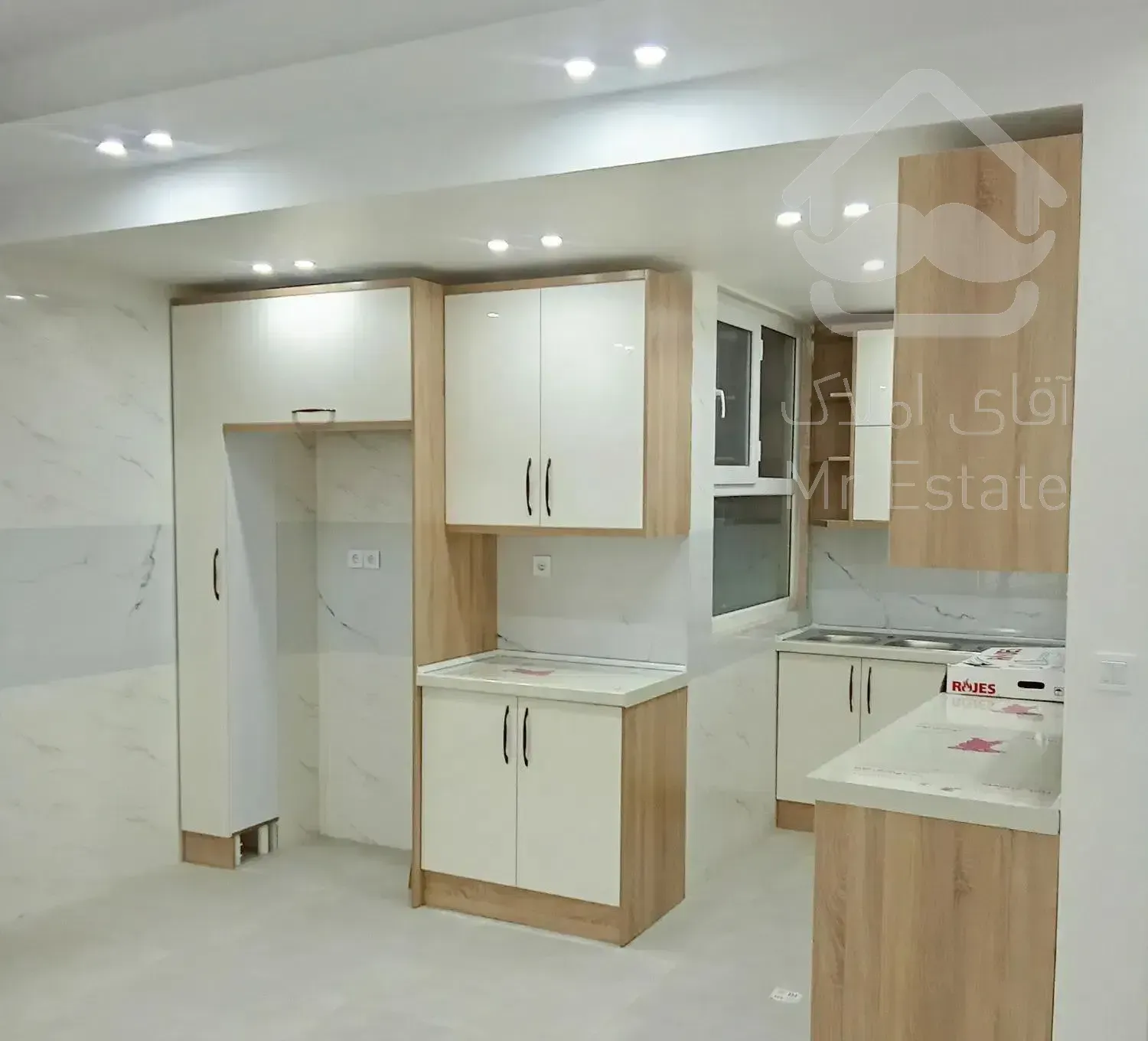 اجاره آپارتمان ۱۱۰متری/۲خوابه/نوساز (میدان انقلاب)