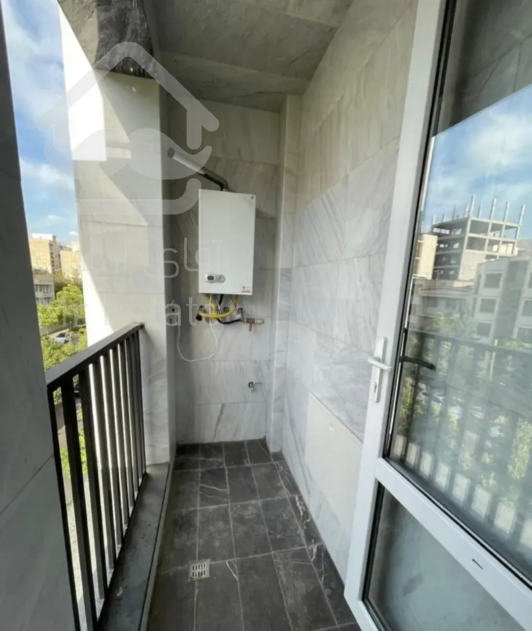 75 متر فول/ تک واحدی/ 10 ساله