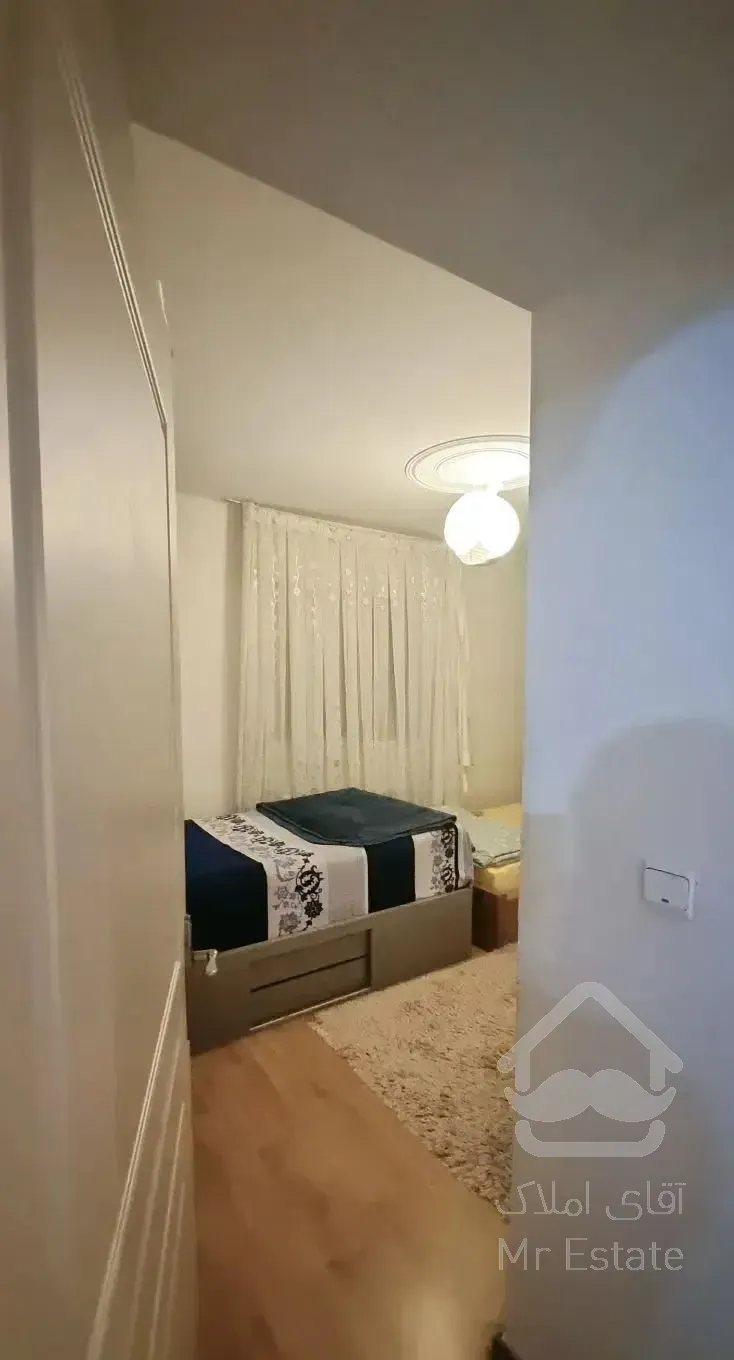 ۱۱۴متر دو خواب طبقه بالا ویو دار