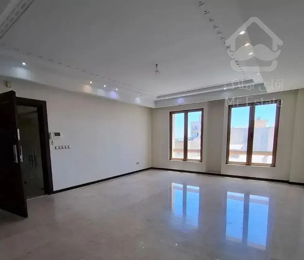 امیرآباد کردستان / ۱۰۷ متر / فول امکانات / ۲ خواب