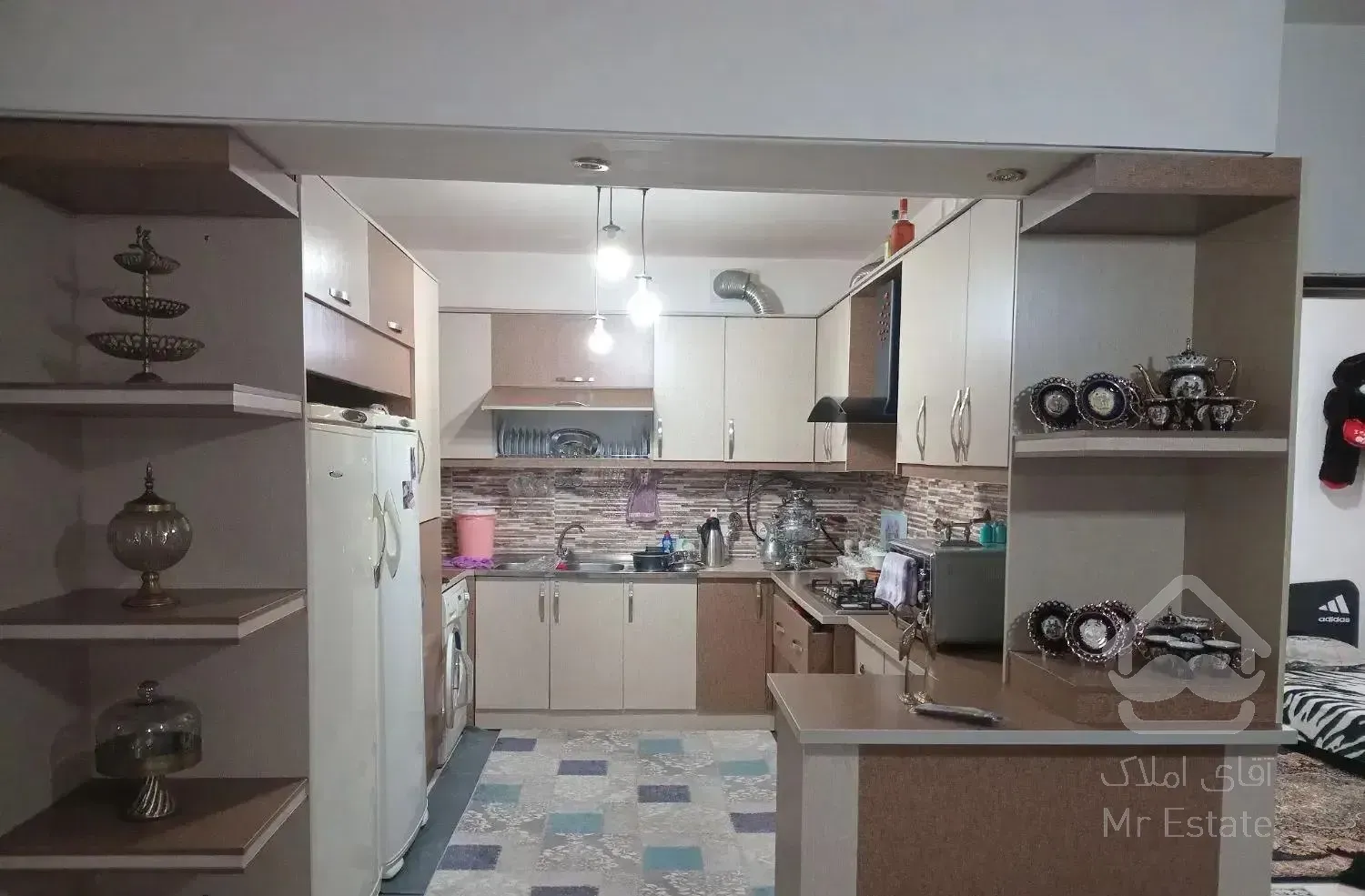 ۱۲۰متر/شهرک ارم/قولنامه ای/روبه نما