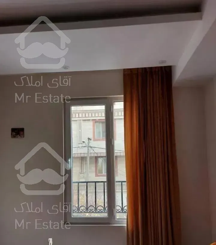 ۹۸متر/فول امکانات/غرب بلوار شاهد