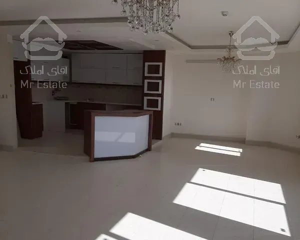 آپارتمان ۱۴۹ متر سه خوابه  با ۵۰ متر حیاط اختصاصی