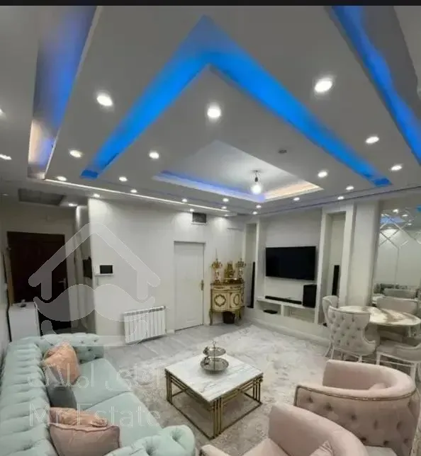 ۶۰م آسانسوردار/فول بازسازی/بدون پرتی/خ زرین قدم