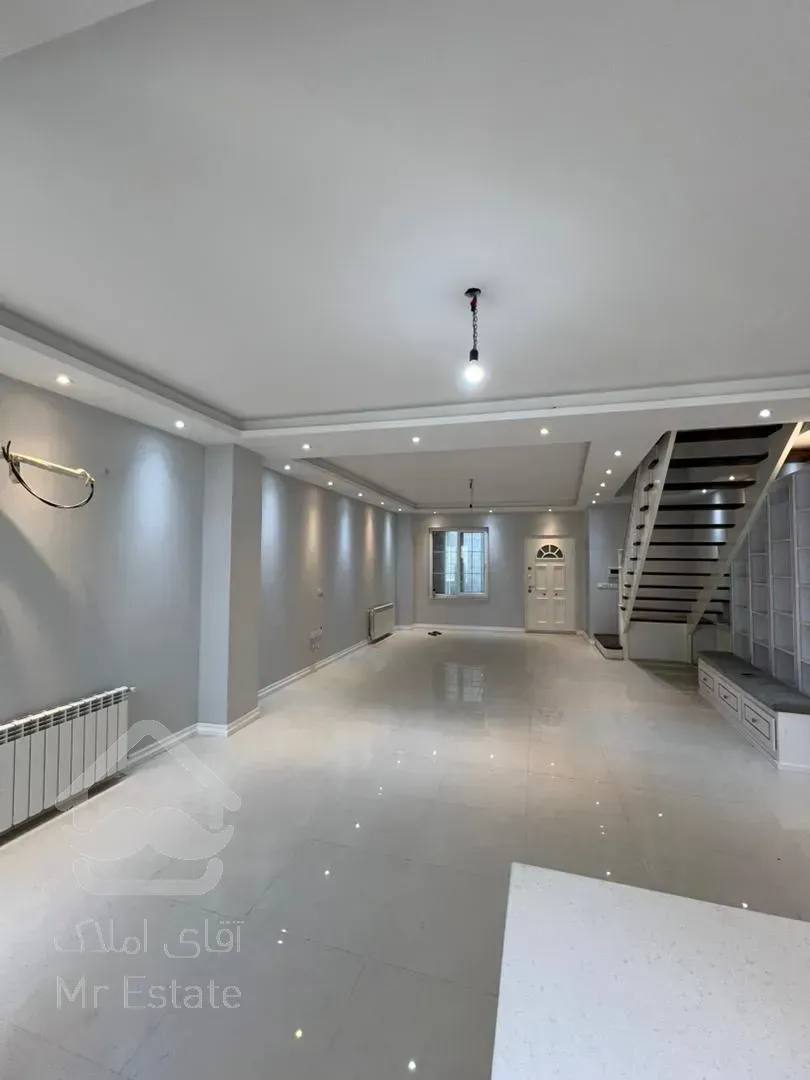 فروش ویلای ۳۱۰ متری تریبلکس سی متری