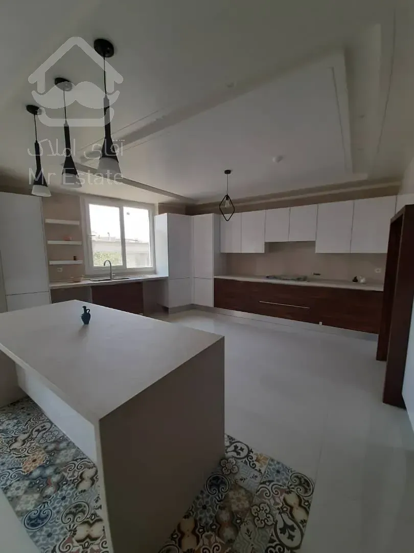 فروش 220 متری جهانتاب