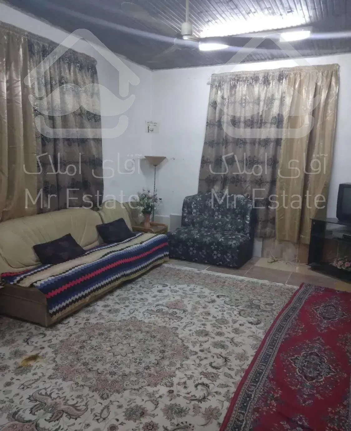 ویلا فول امکانات محیطی ارام  و خانوادگی با ویو باغچه