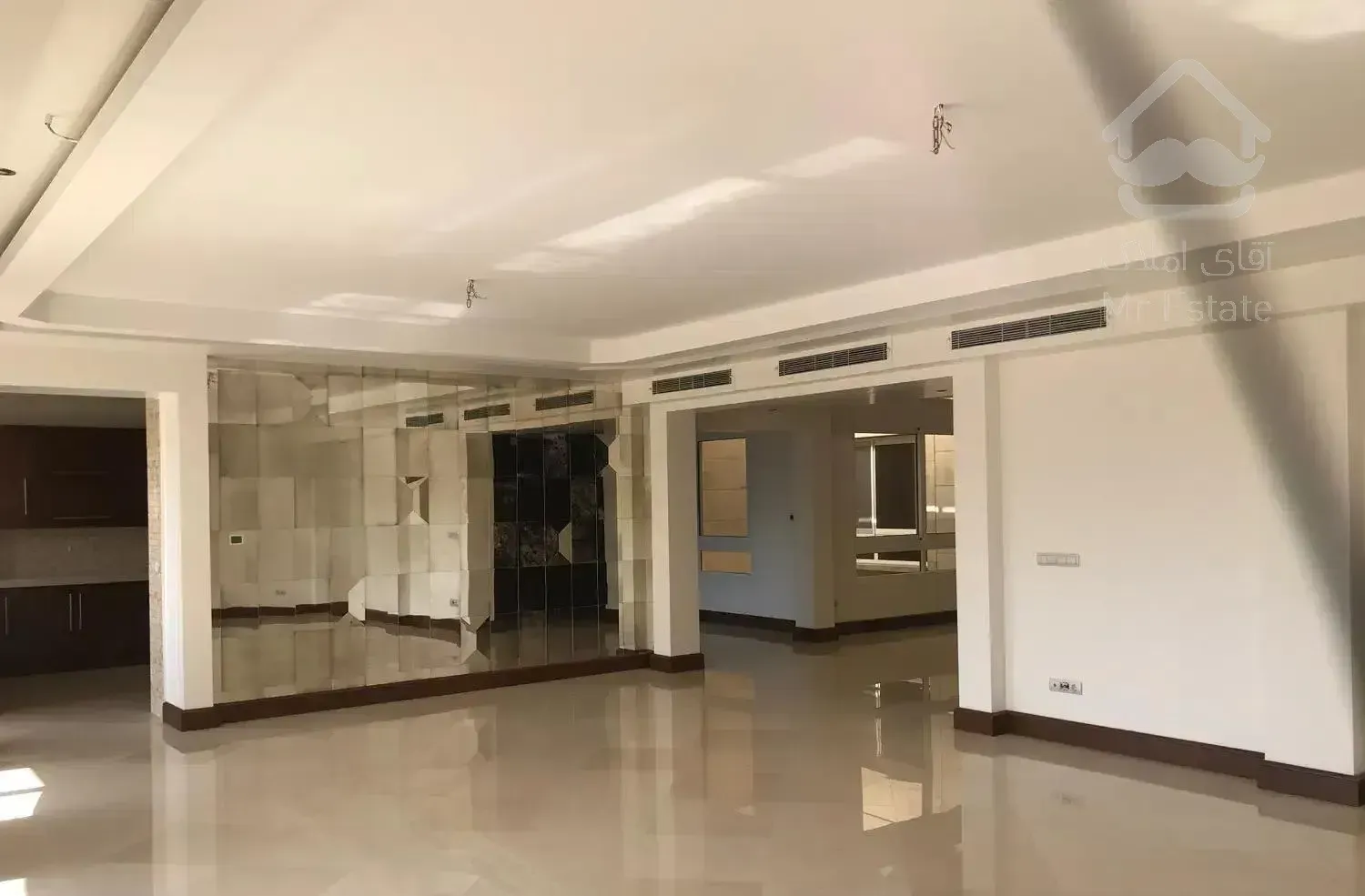 ۹۳متر ۲ خواب نیاوران  مژده تک واحدی