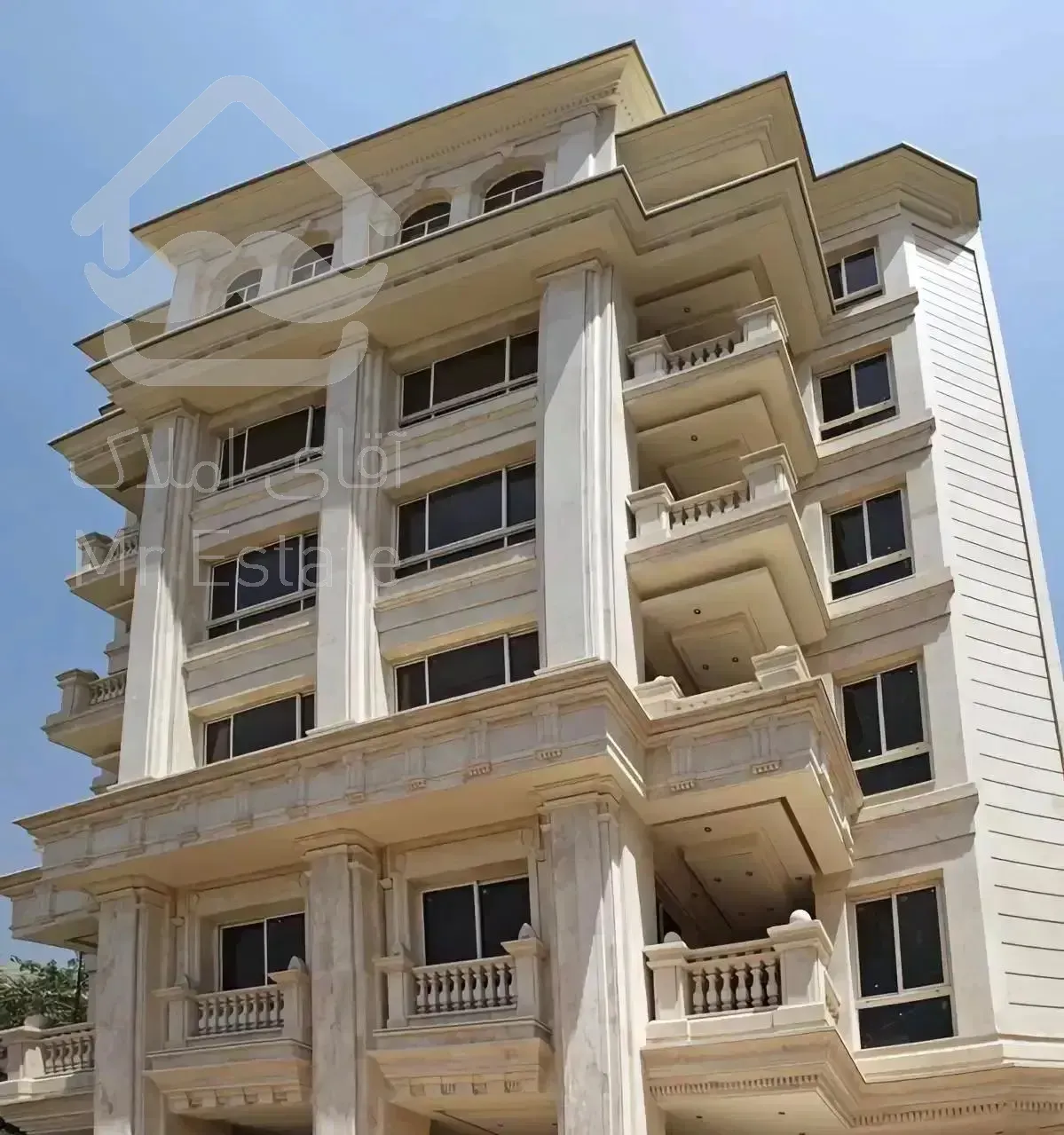 نیاوران ۲۳۰ متر / شمال کاخ / فرعی دنج