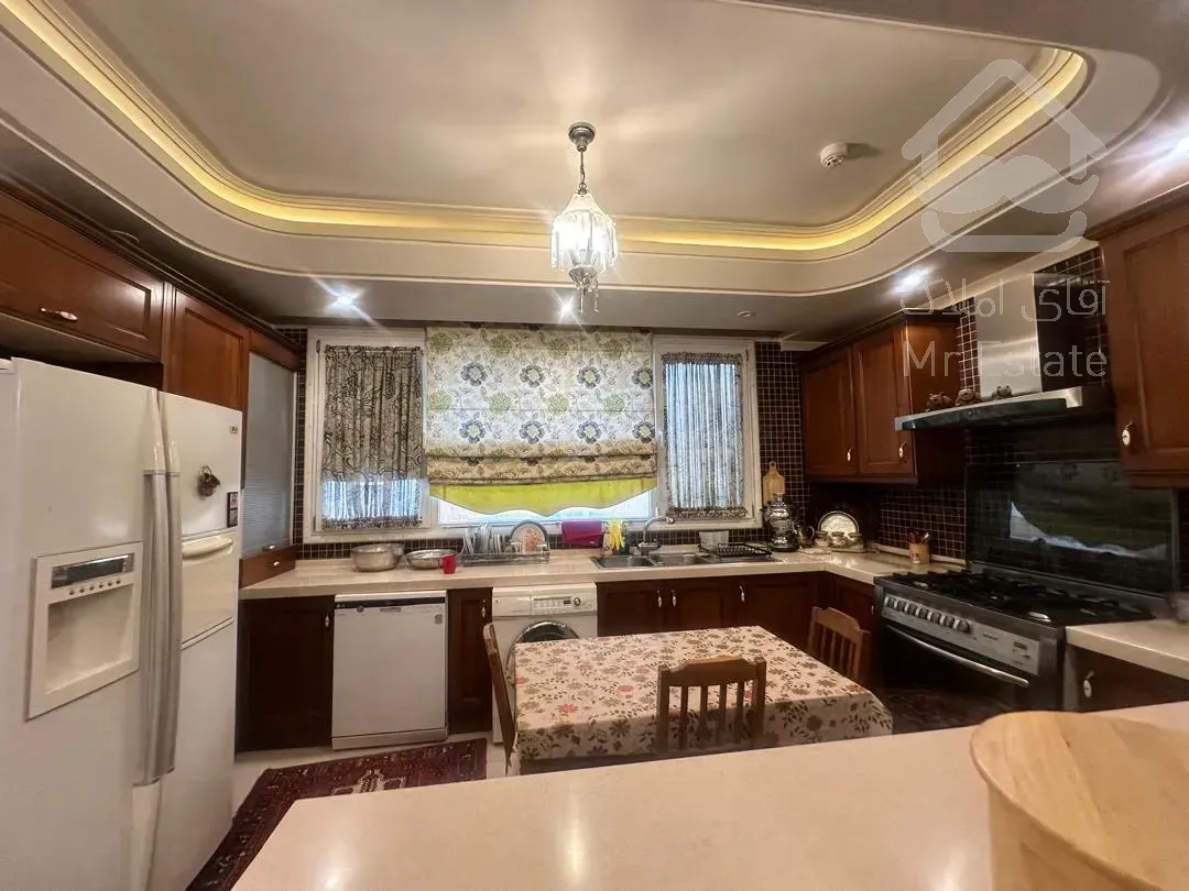 فروش اپارتمان 153 متری زعفرانیه