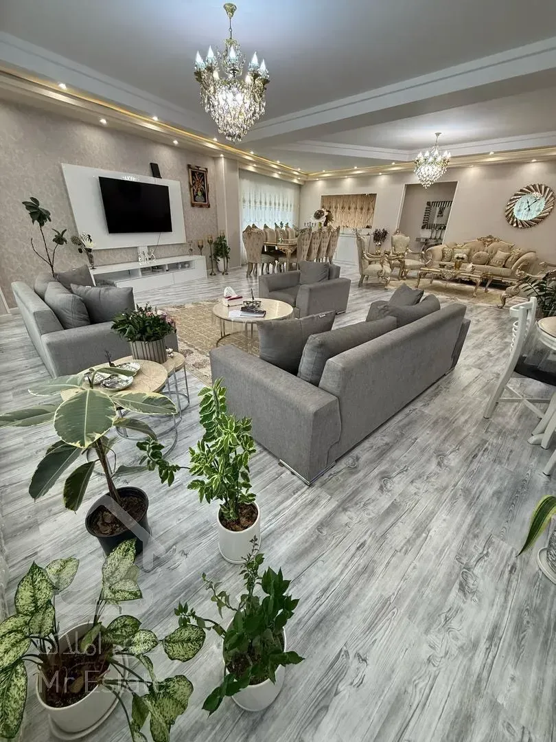 فروش واحد ۲۲۰متری در بلوارگیلان