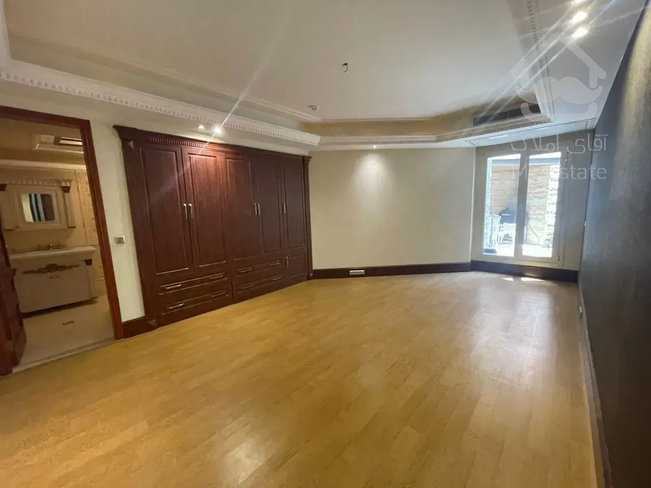 رهن و اجاره آپارتمان ۲۶۰متر/نیاوران/فول مشاعات