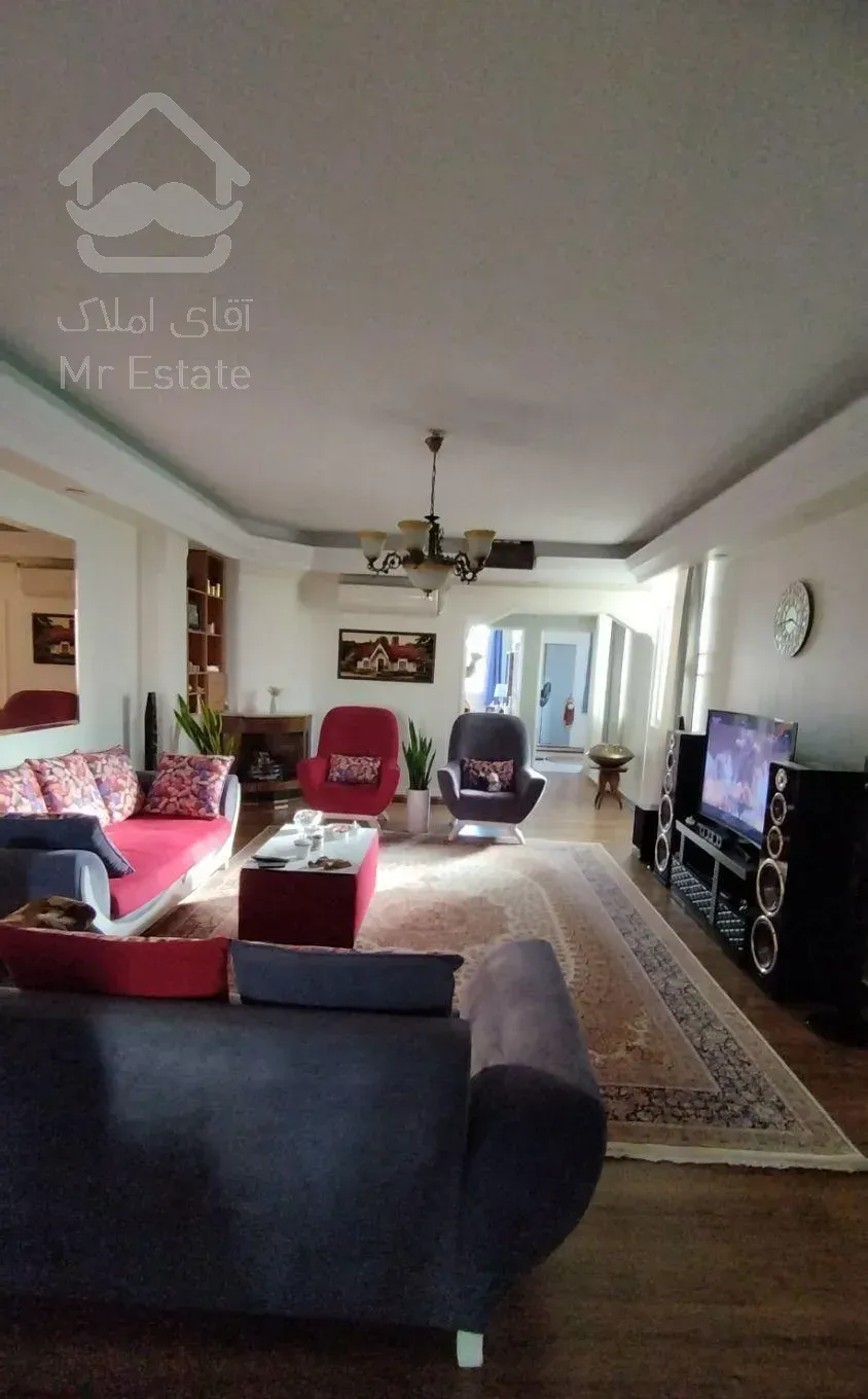 ۱۲۶ متر/تک واحدی/سه خوابه/شهرآرا