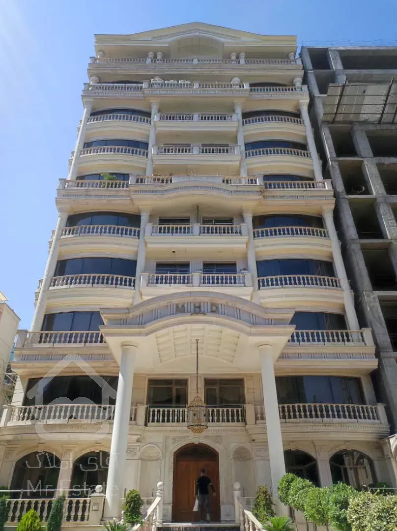 فروش اپارتمان 270 متری زعفرانیه