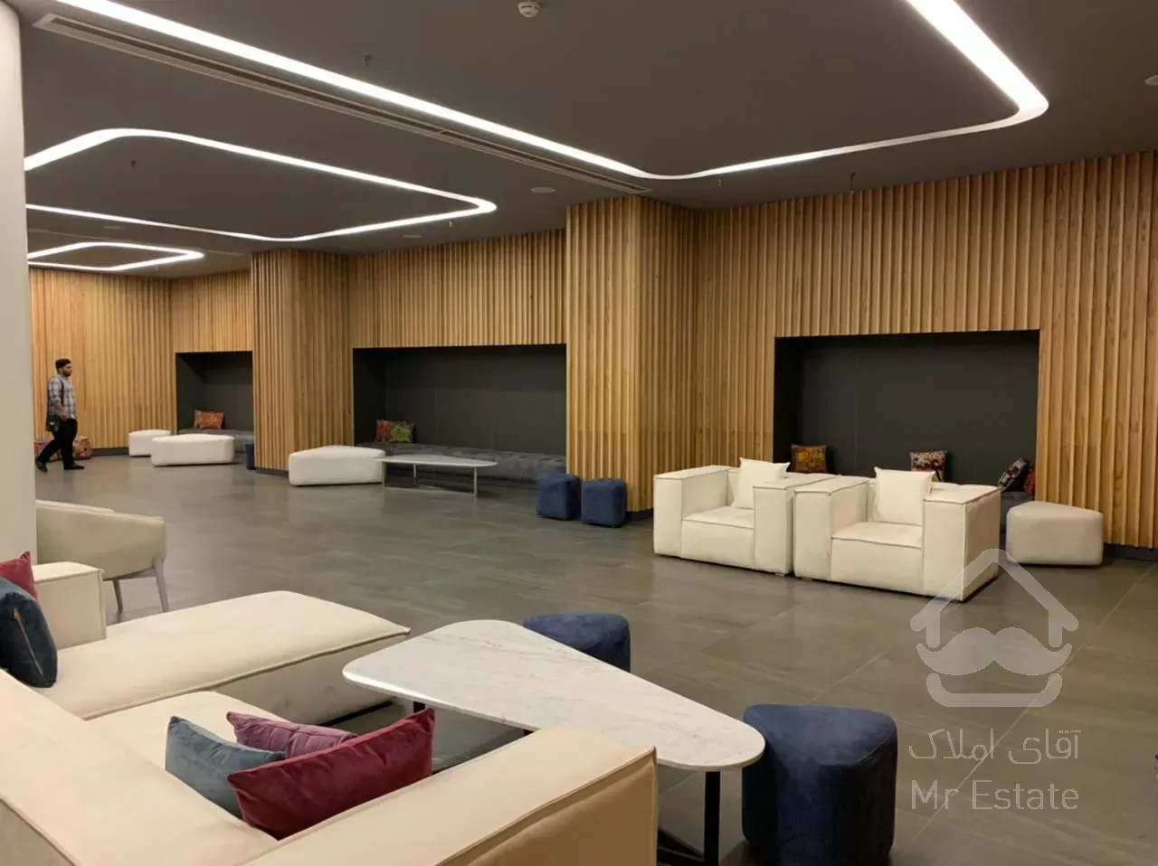 فروش اپارتمان 220 متری محمودیه