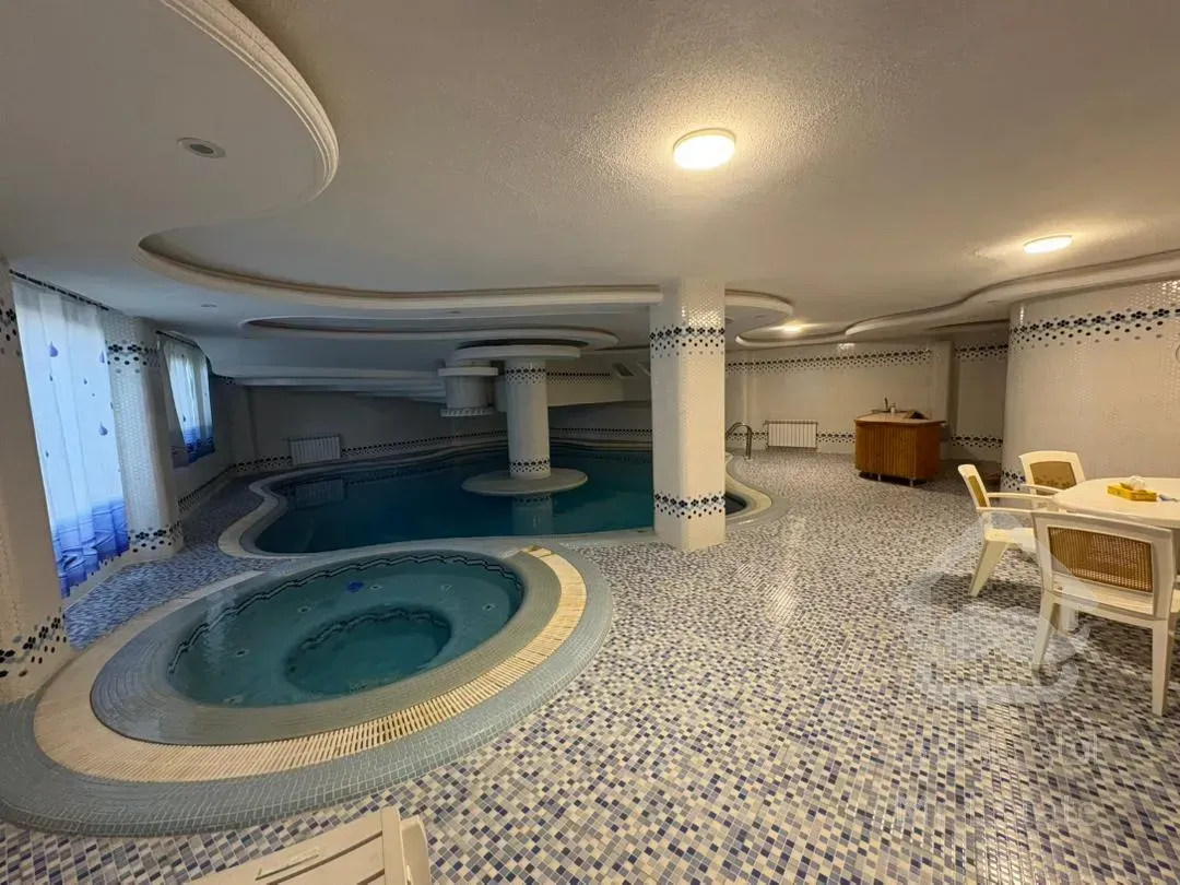 فروش اپارتمان 210 متری زعفرانیه