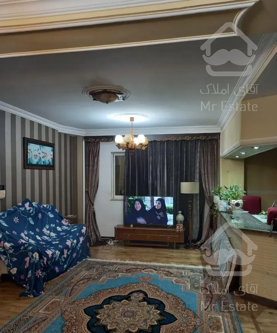 آپارتمان ۹۸ متری طبقه دوم سه واحدی بلوار شمشیر بند