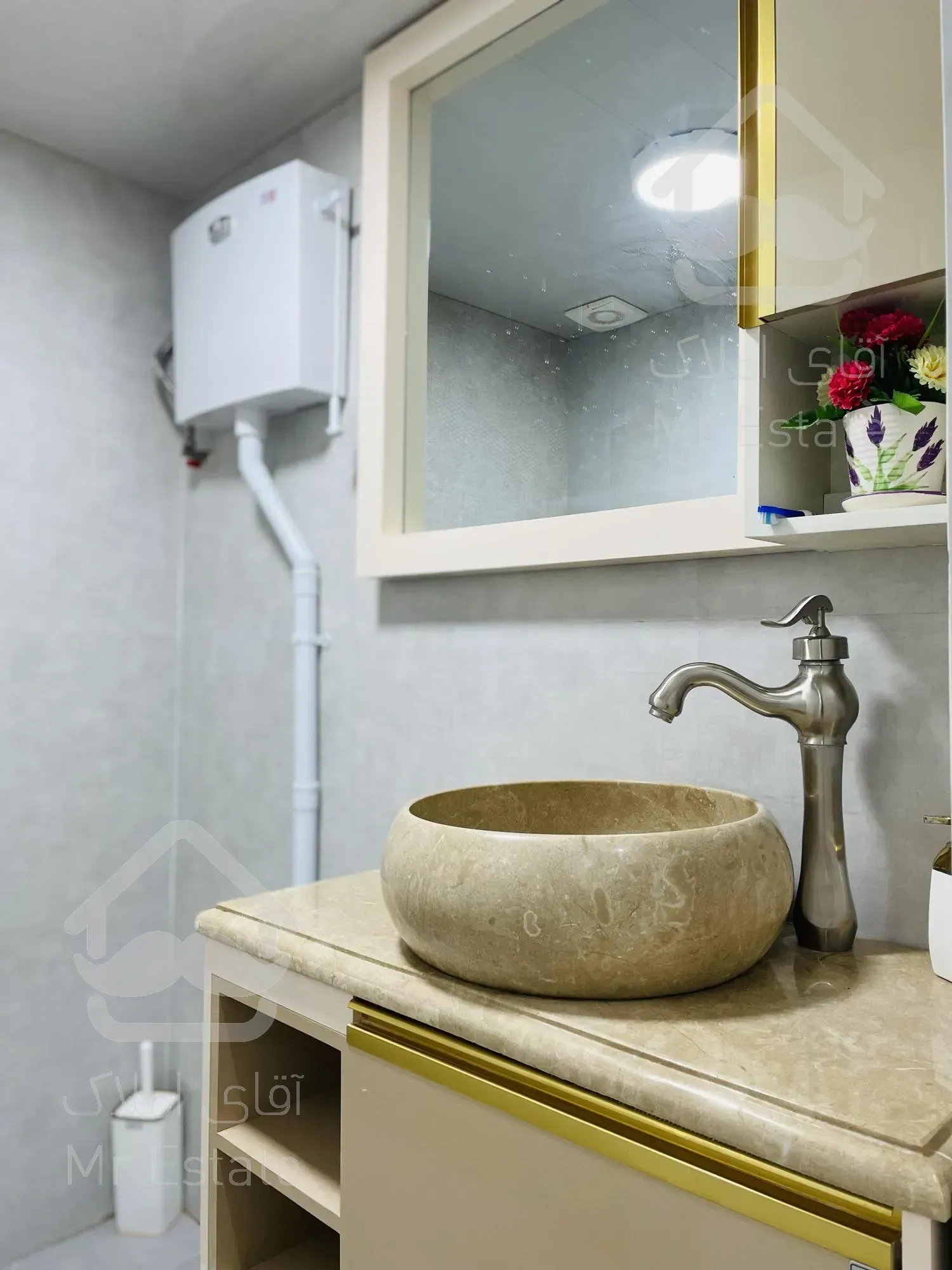 فروش اپارتمان ۳ خواب ۱۴۰ متر ازادگان بندرعباس