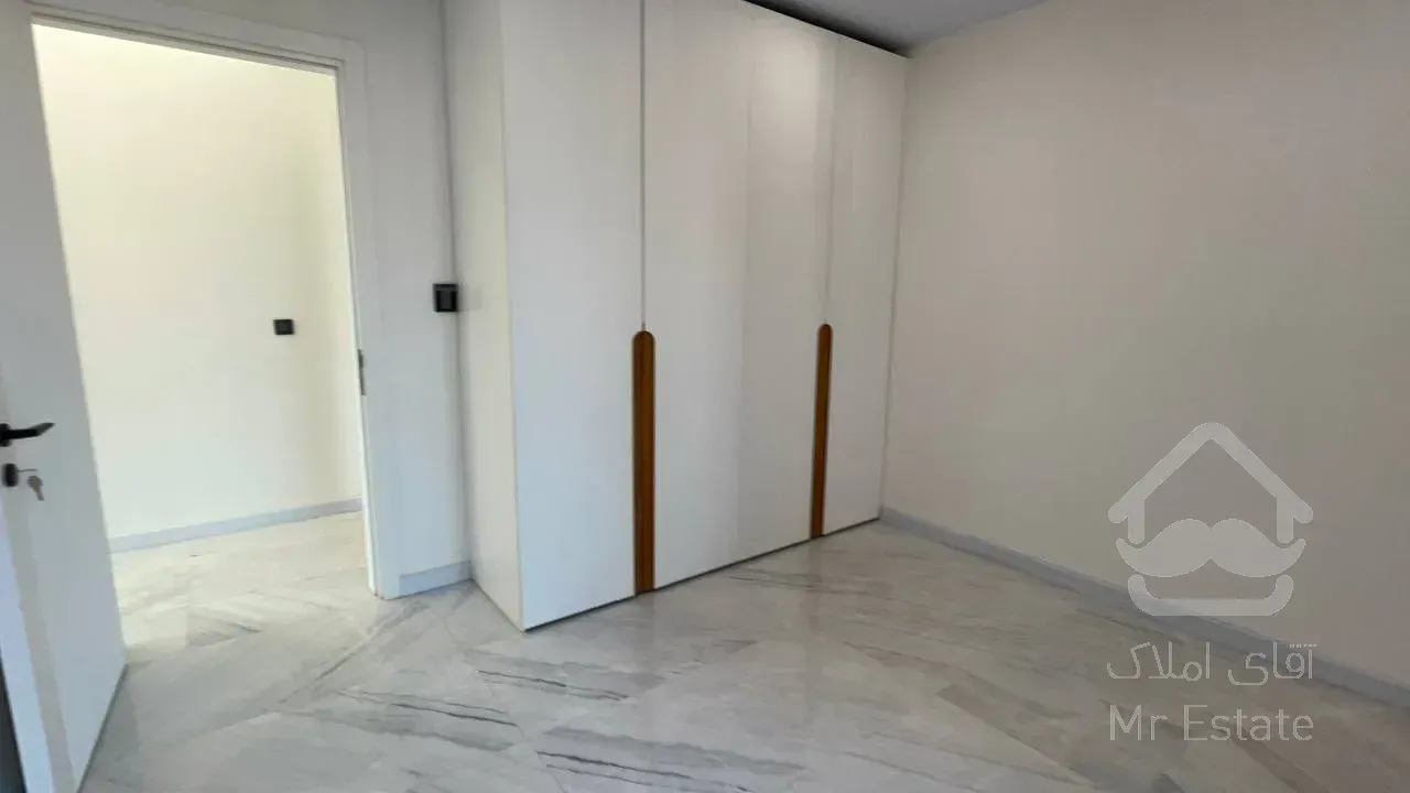 فروش اپارتمان 195 متری محمودیه