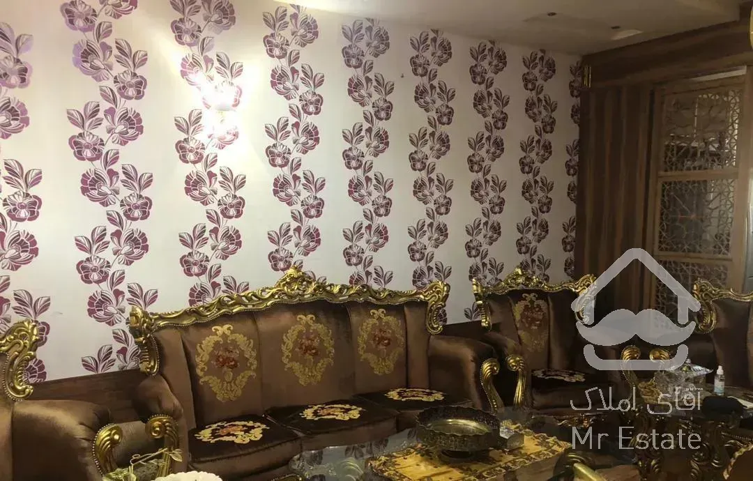 گلسار بلوارسمیه/130متری 3خواب