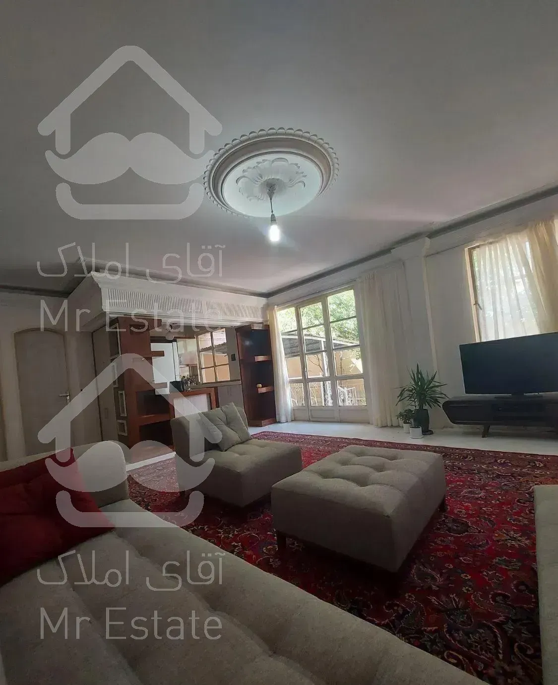 آپارتمان مستقل حیاط دار