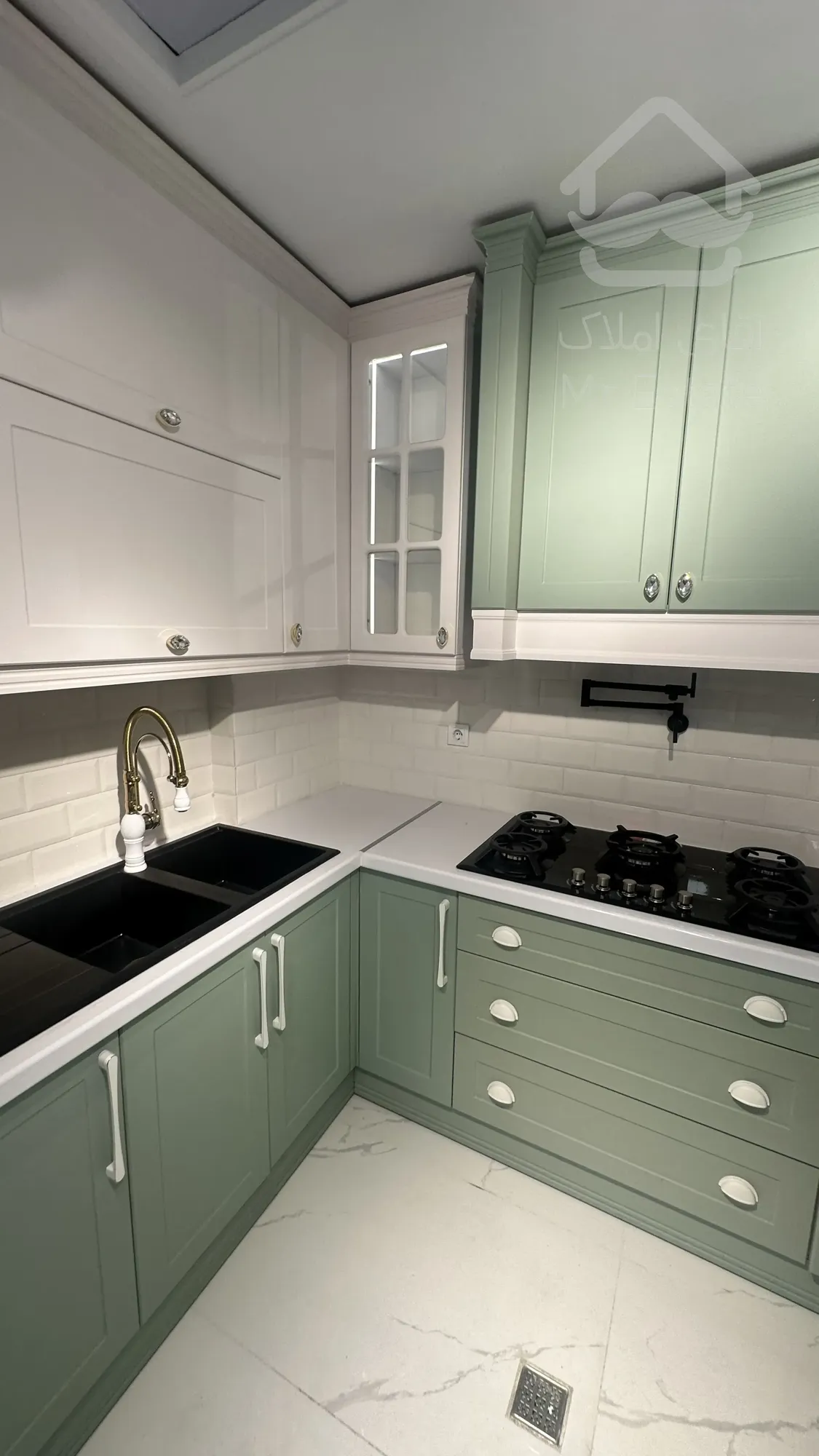 فروش واحد روبه افتاب کم واحد زیر قیمت