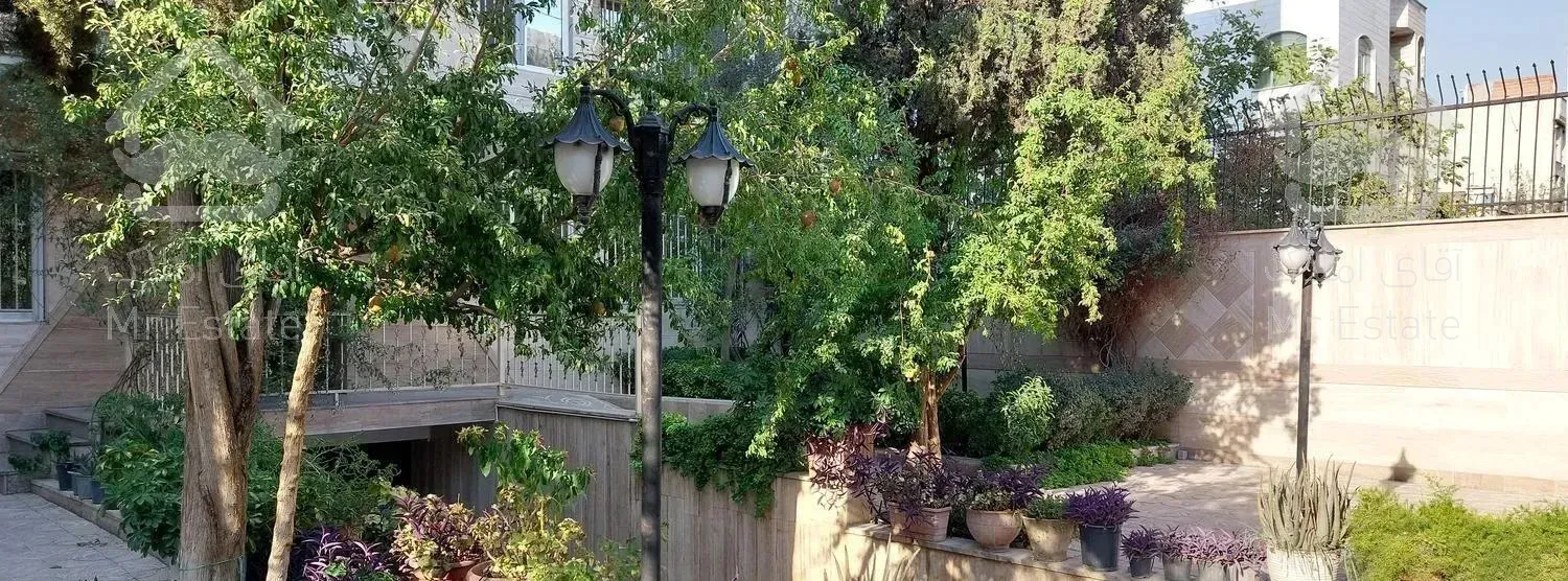 127 متری سخنور دو پارکینگ سندی