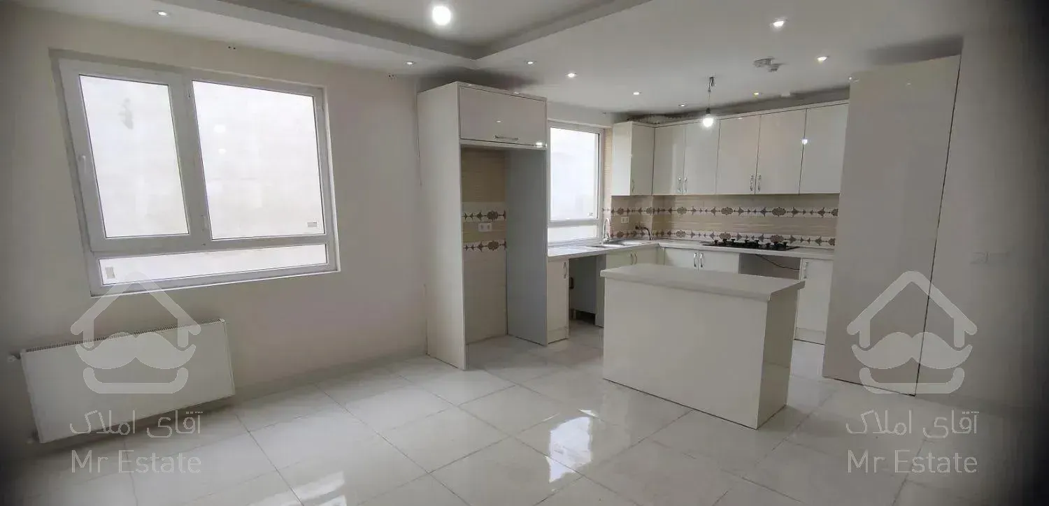 88متر 2 خوابه شیک دوپارکینگ شاهین شمالی