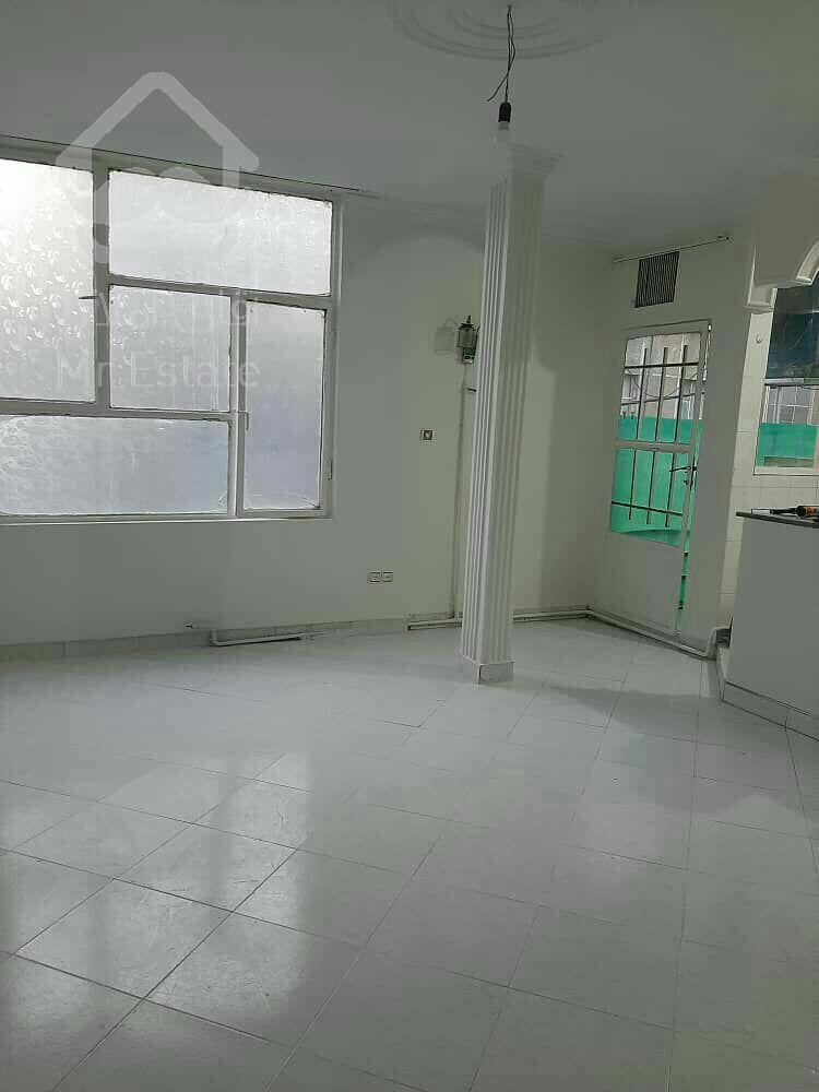 اجاره آپارتمان مسکونی 210 متری در اندرزگو خیابان سلیمی