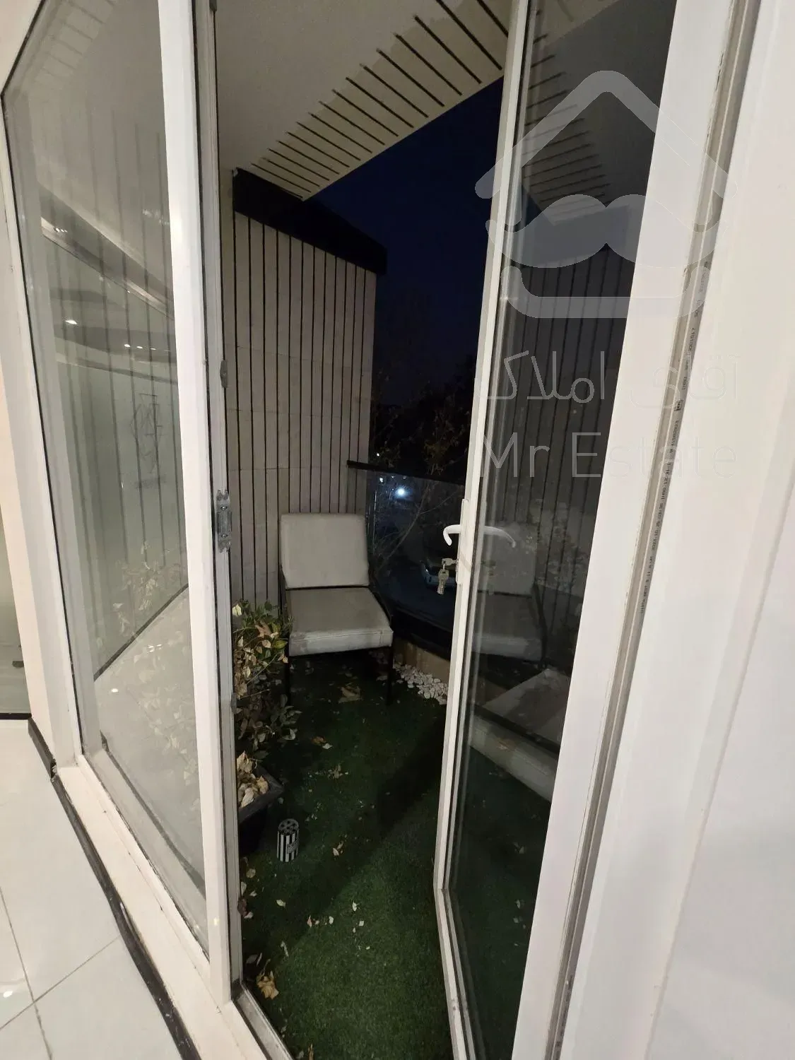 125مترسعادت آباد*موقعیت اداری*نوساز*ورودی لابی شیک