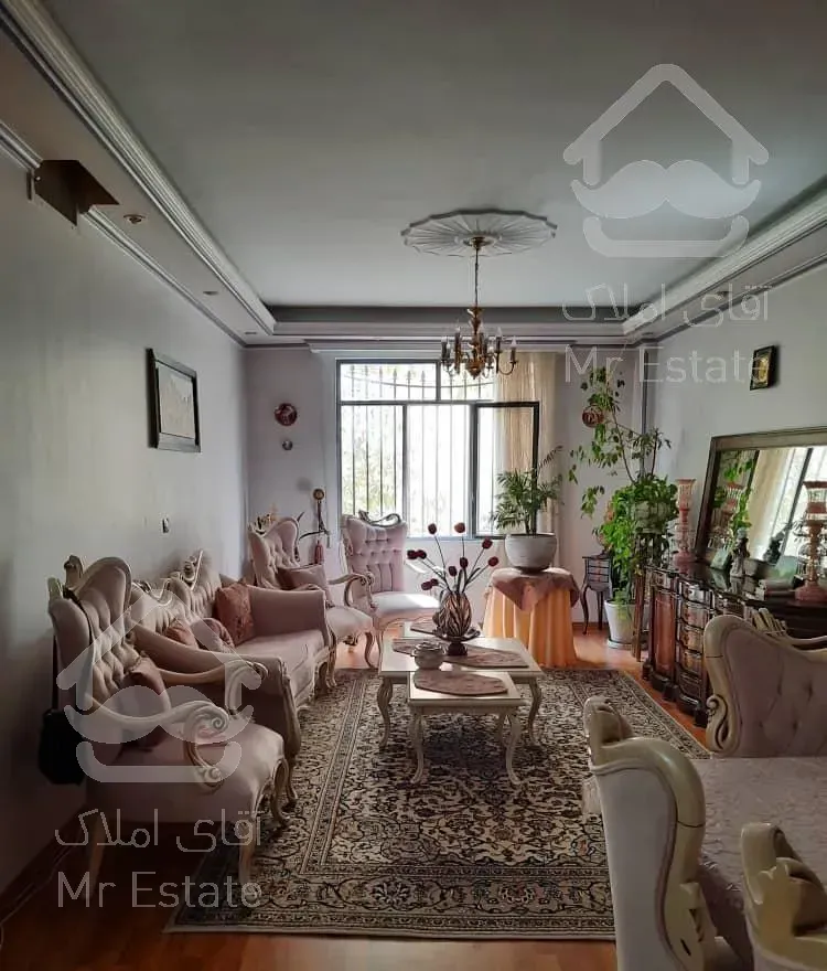 آپارتمان ١۰٥متری دو خواب در شهرک لاله منطقه١