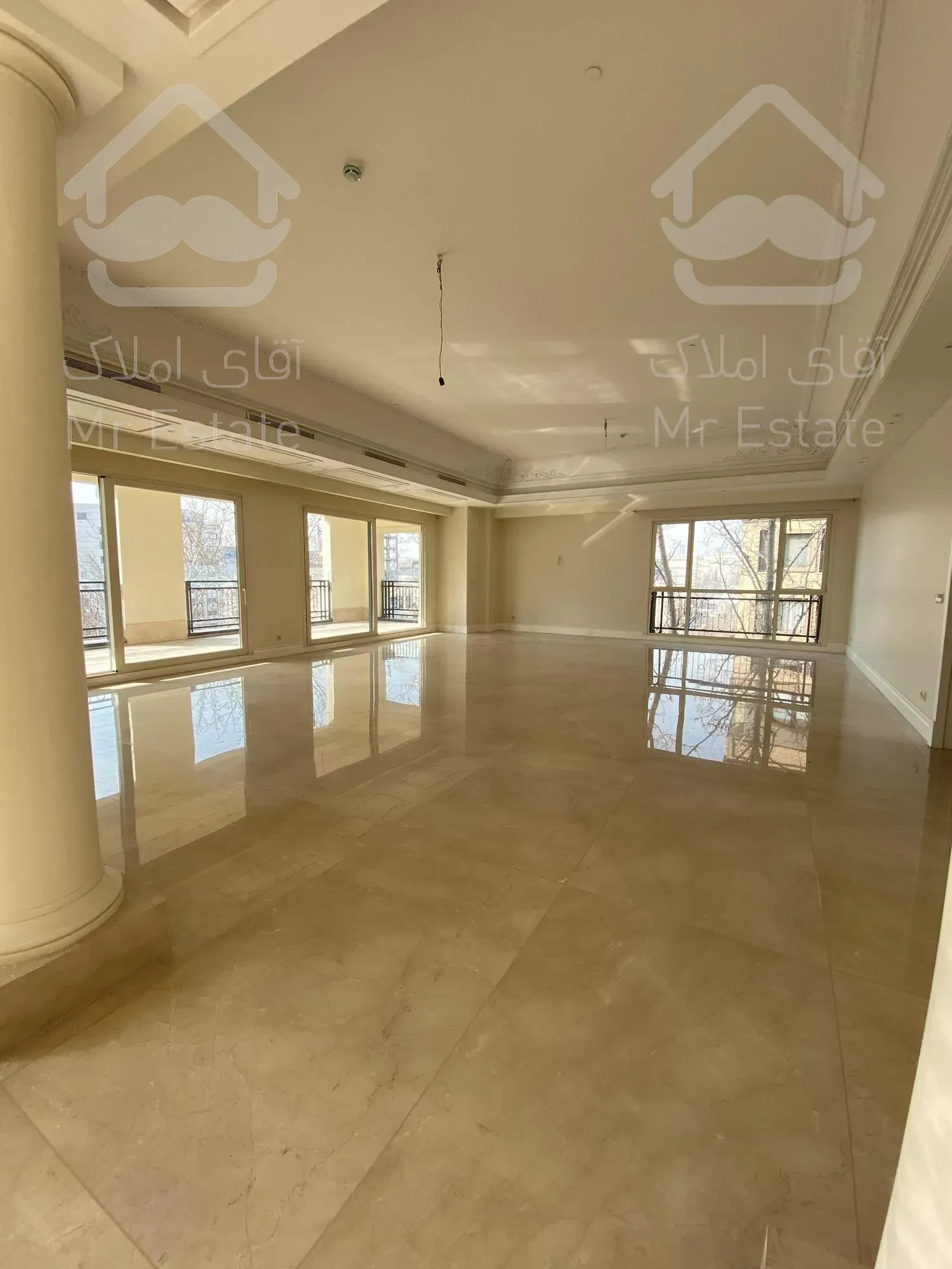 فرشته فروش ۶۰۰ متر تکواحدی با ۹۵ متر تراس