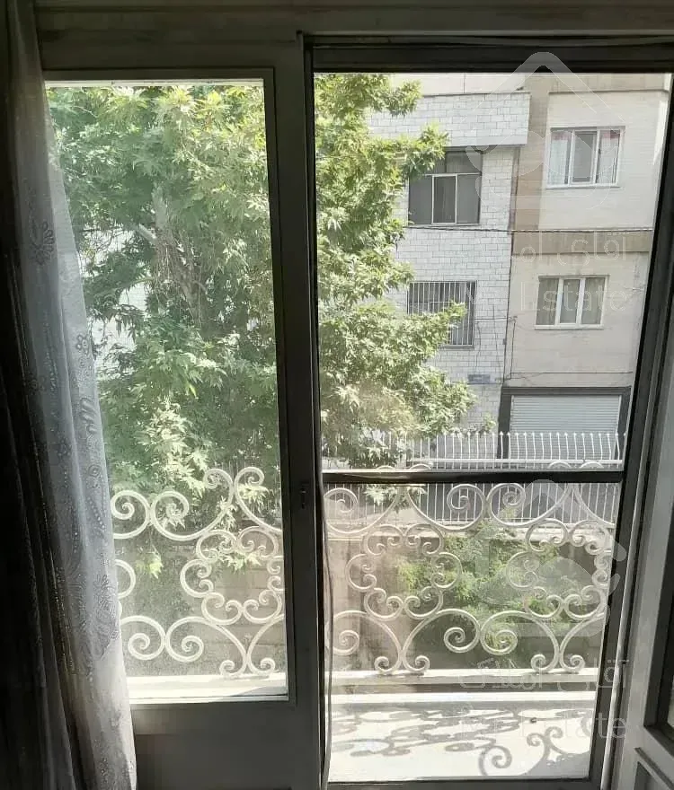 ۷۱ متر،اندرزگو، جنوبی