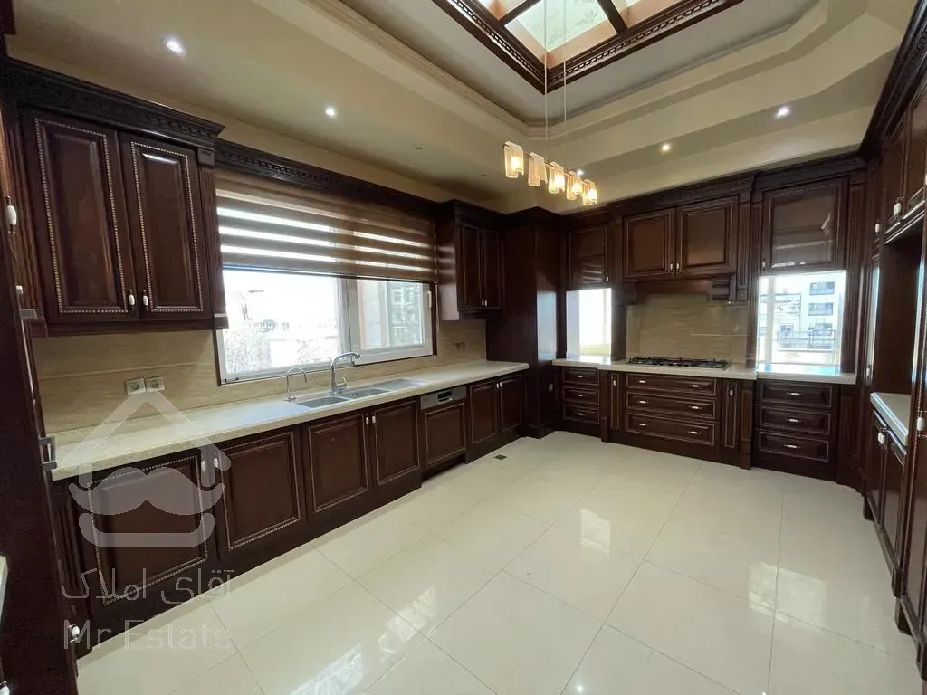 فروش اپارتمان 310 متری زعفرانیه