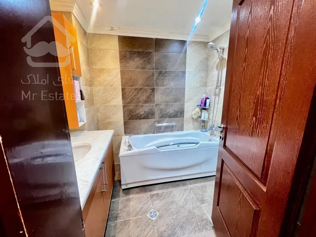 -فروش اپارتمان 220 متری زعفرانیه