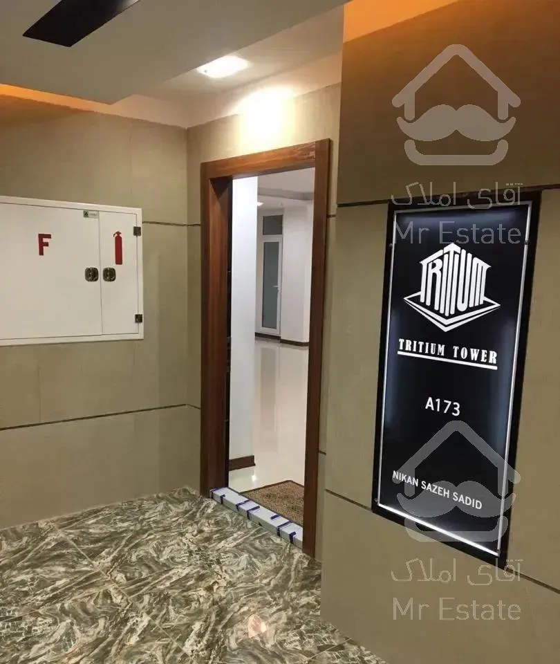 برج مجلل دریاچه/۱۵۸ متر/۳خواب /کلید نخورده