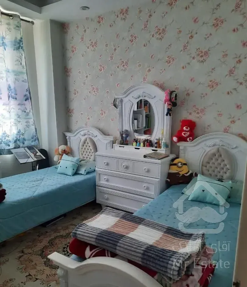 اپارتمان ۱۰۰متری تک واحدی