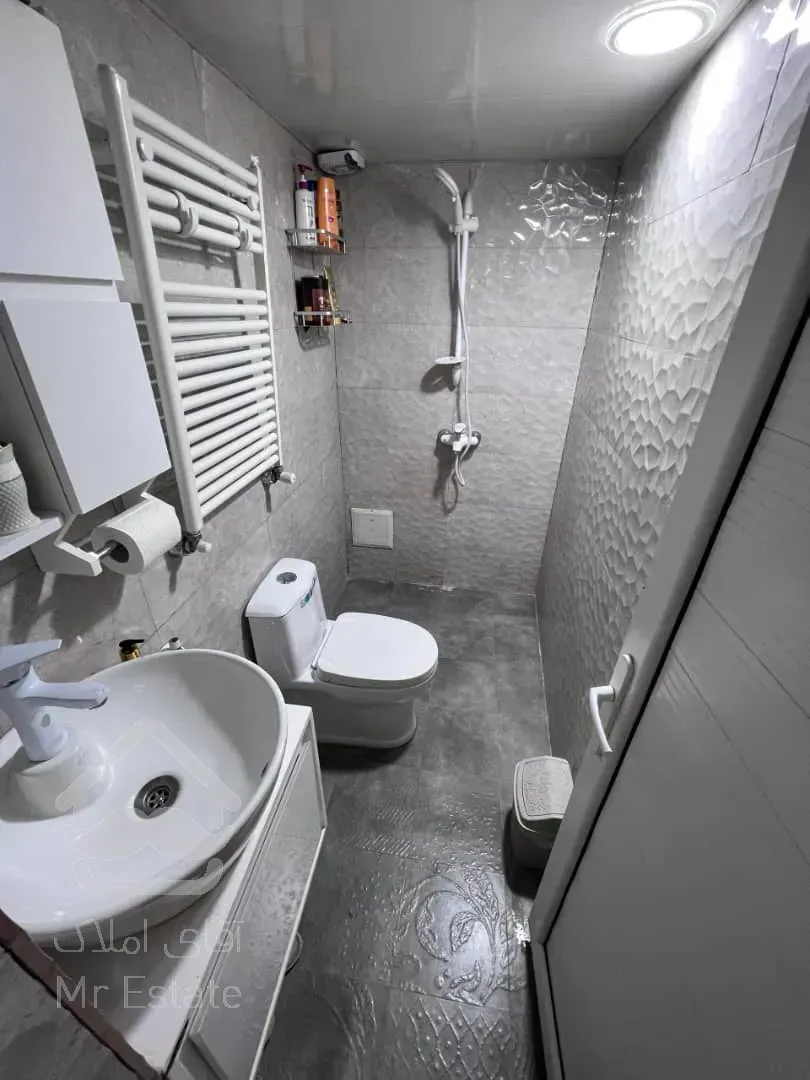 شهرك غرب گلرخ ٧٠ متر