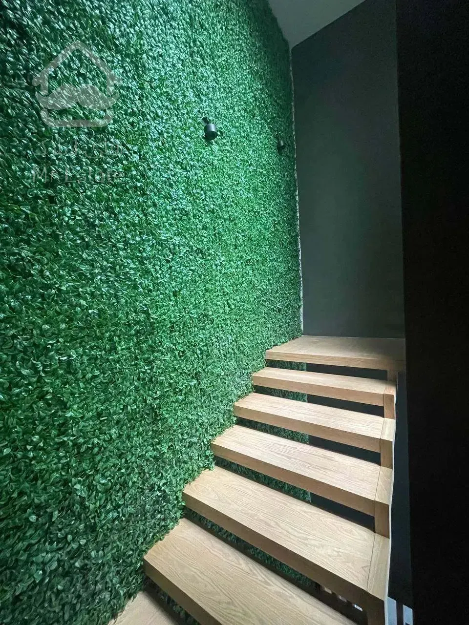 فروش ویلای تریبلکس با معماری مدرن و استخر