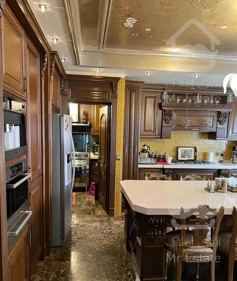 آپارتمان ۳۱۵متر ، ۴خ ،۶ ساله فرمانیه