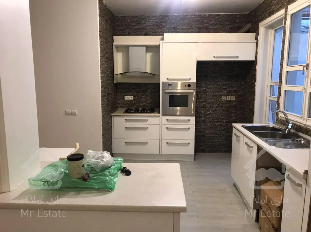 رهن و اجاره ۱۱۲ متری واقع در میدان کاج