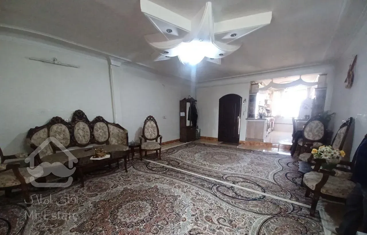 فروش آپارتمان ۹۶ متری ۲ خوابه تک واحدی طبقه ۴