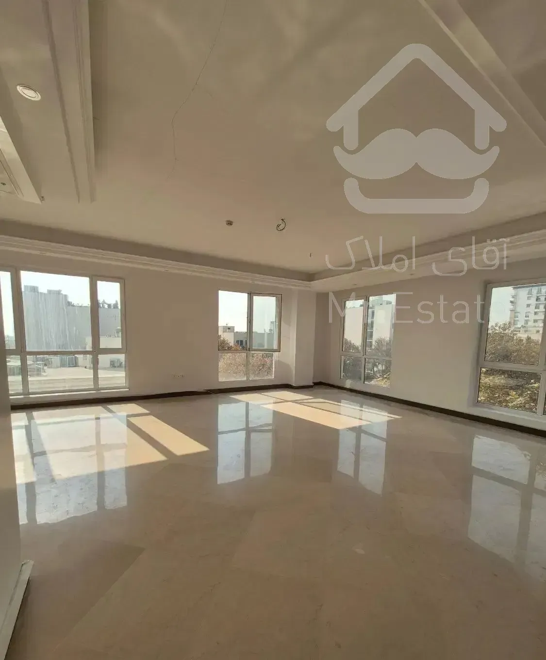 ۱۶۵متر۳خواب خوش ساخت ۲پارکینگ مناسب خاص پسندان