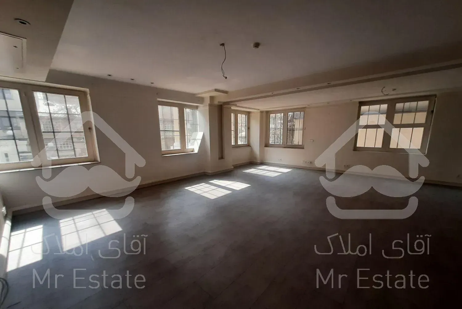 فروش ۱۷۵ متر آپارتمان در برج برند زعفرانیه