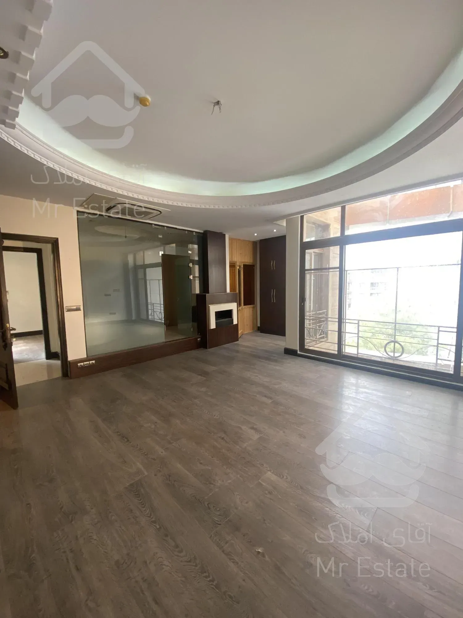 ۳۰۰ متر ۱۰ ساله هدایت