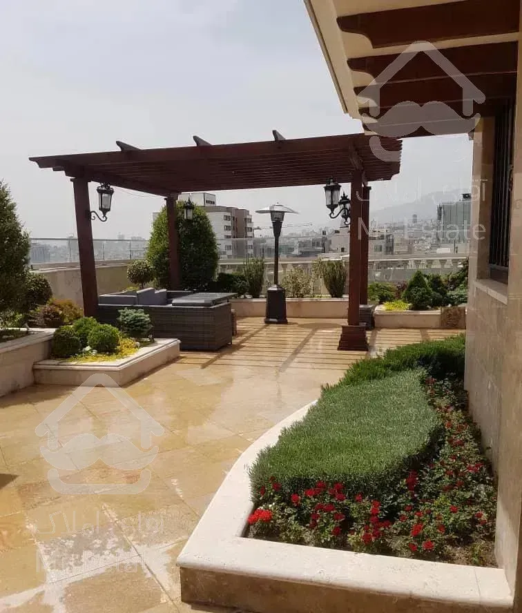 ۲۱۷ متر نوساز از فرزاد دلیری