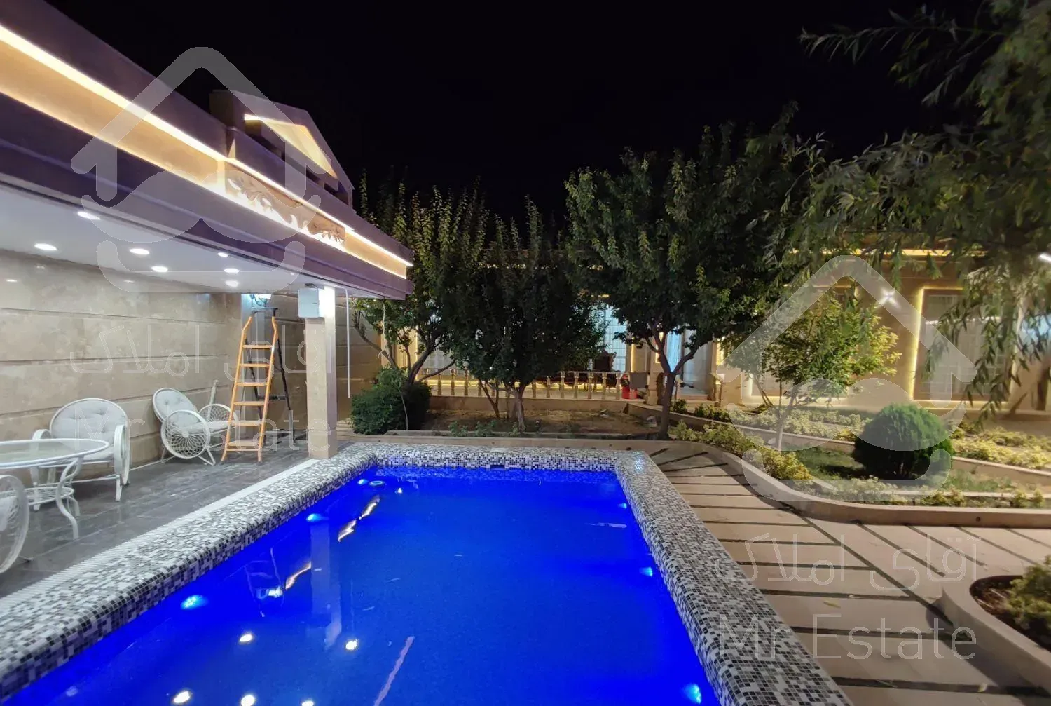 ویلا استخر سرپوشیده آبگرم شاهنامه